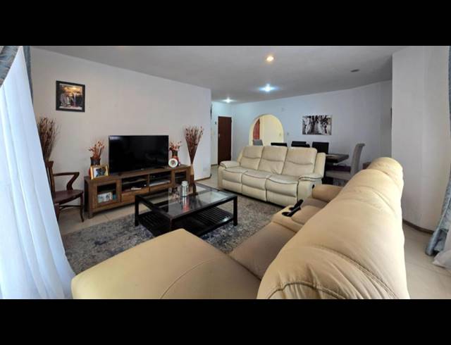 3 BEDROOM TOWNHOUSE FOR SALE IN BRACKENDOWNS